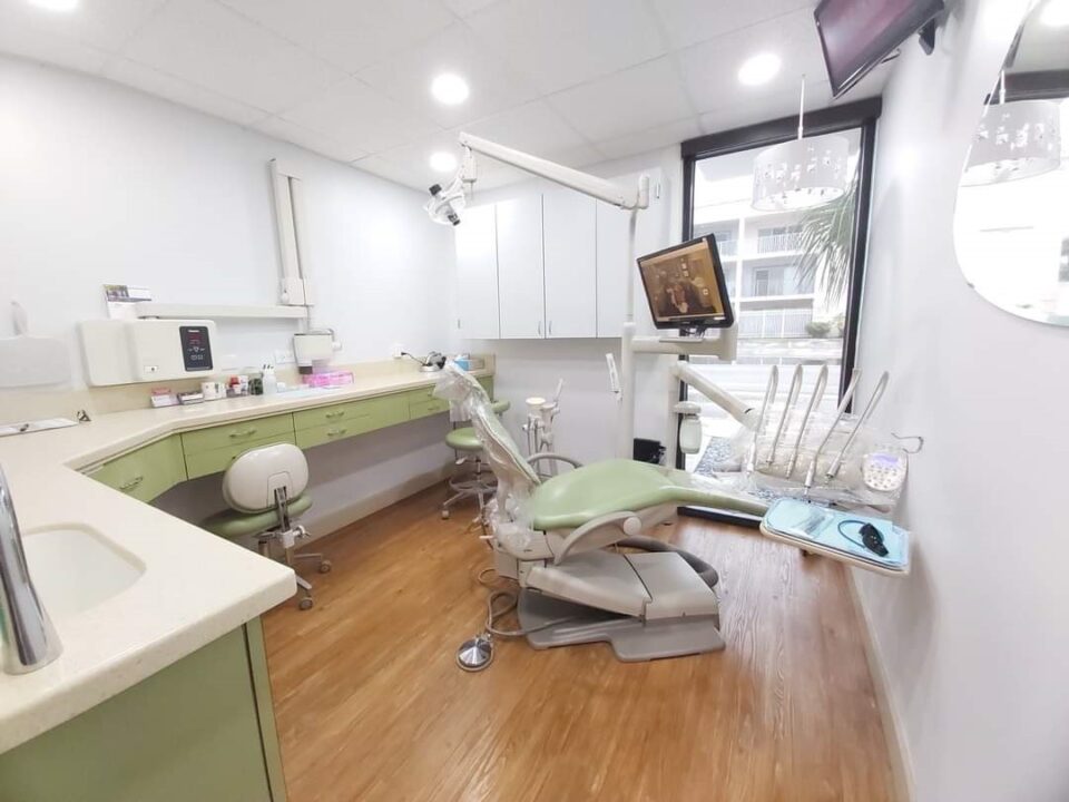 Dentist Pompano